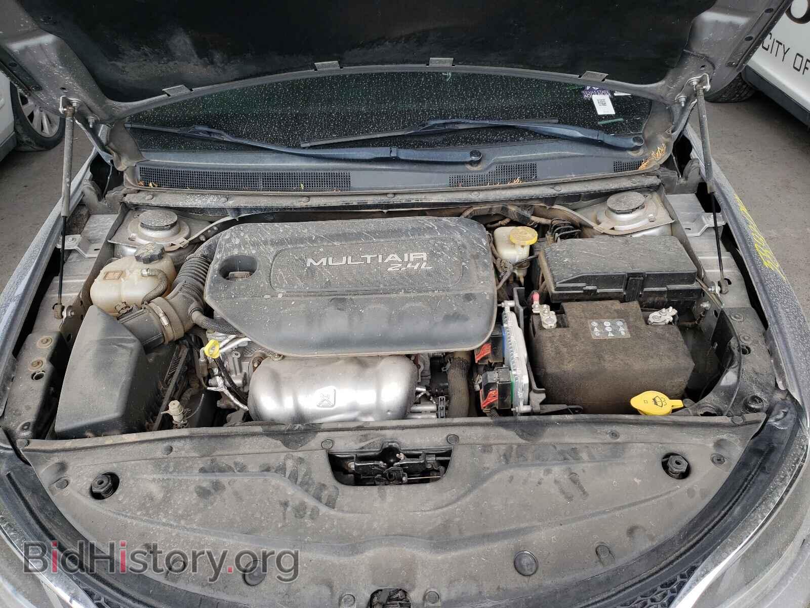 2016 CHRYSLER 200 - VIN: 1C3CCCAB3GN162048 - Фото 7