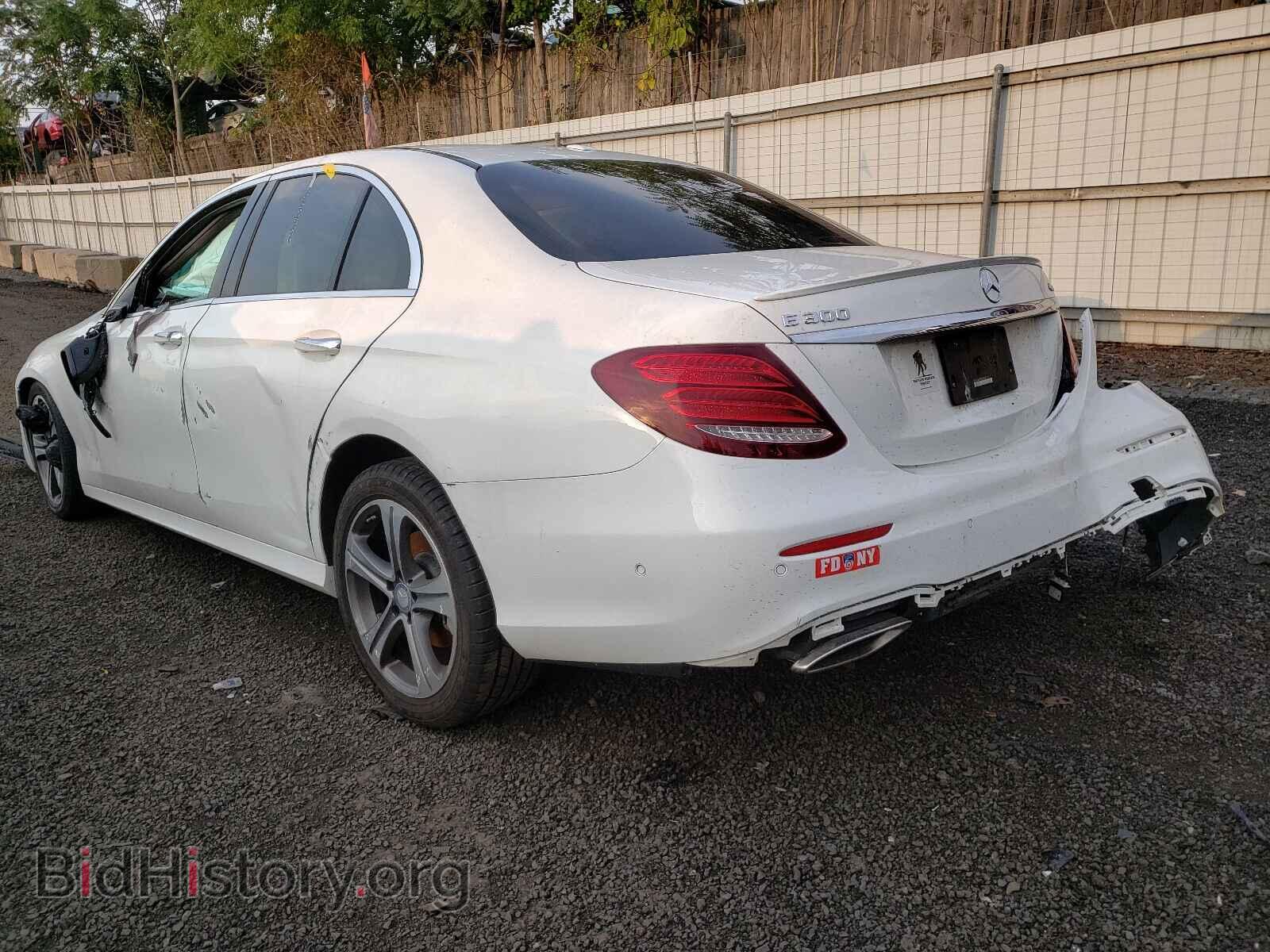 2017 MERCEDES-BENZ E-CLASS - VIN: WDDZF4KB1HA095756 - Фото 3