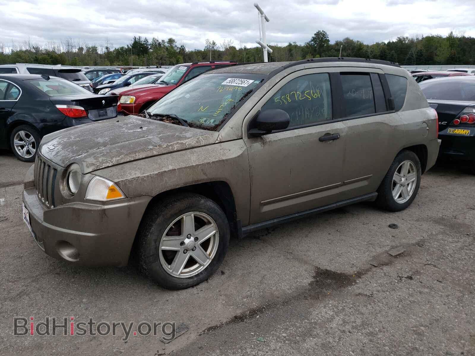 2008 JEEP COMPASS - VIN: 1J8FT47WX8D727498 - Фото 2