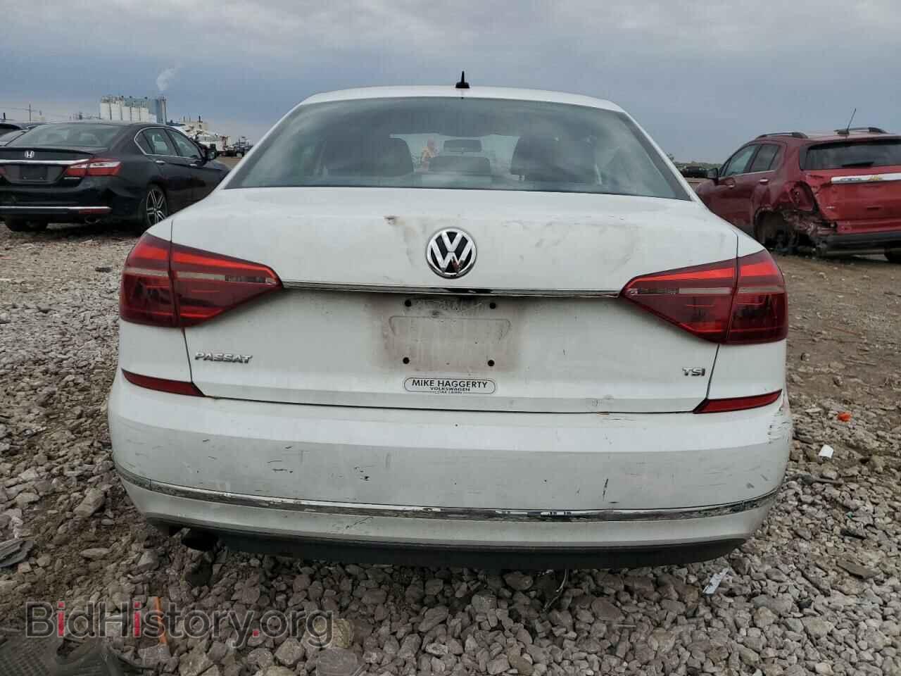 2017 VOLKSWAGEN PASSAT - VIN: 1VWAT7A39HC034393 - Фото 6