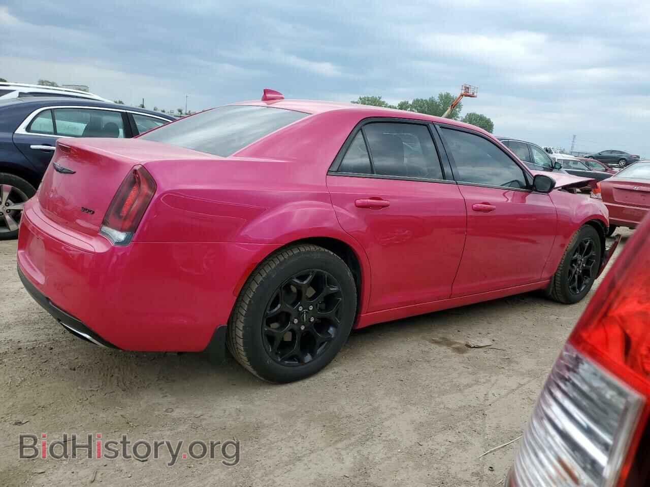 2018 CHRYSLER 300 - VIN: 2C3CCARG2JH286042 - Photo 3