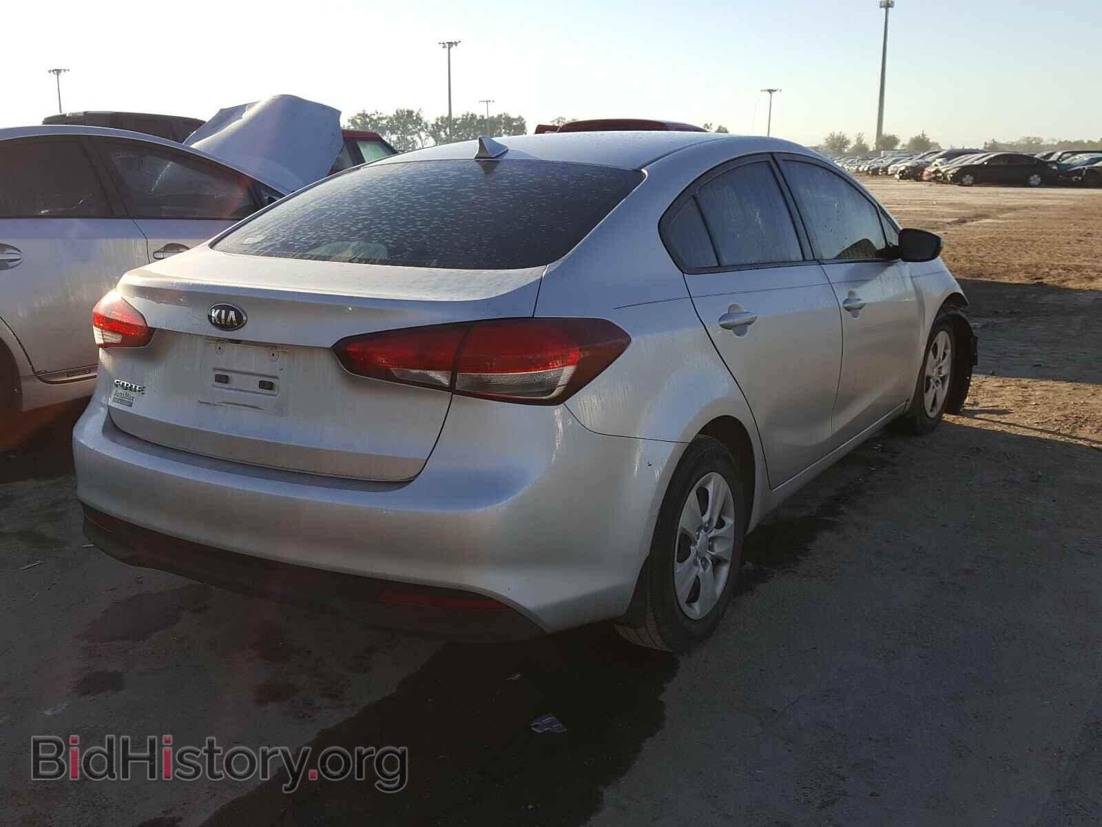 2017 KIA FORTE - VIN: 3KPFL4A76HE067175 - Фото 4
