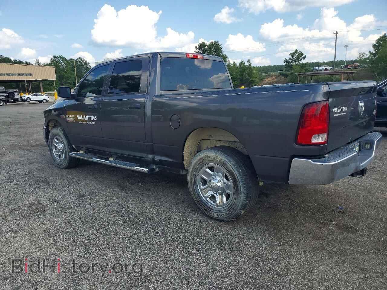 2018 RAM 2500 - VIN: 3C6TR4CT3JG189117 - Photo 2