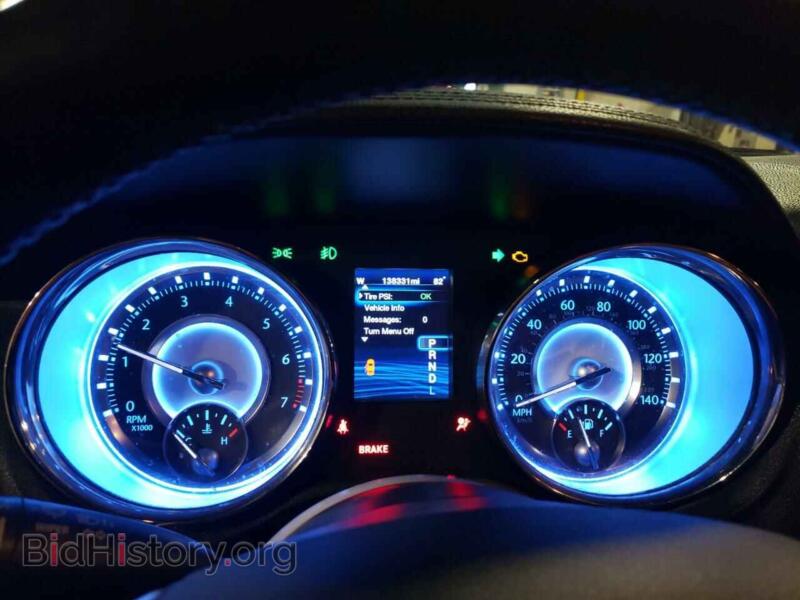2012 Chrysler 300 (VIN 2C3CCACG5CH223285) — фото 9 из 12