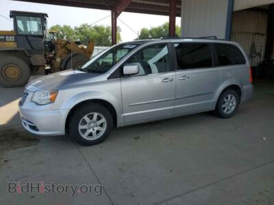 2011 Chrysler MINIVAN Town & COU, серебристый — VIN 2A4RR5DG5BR720088, Copart
