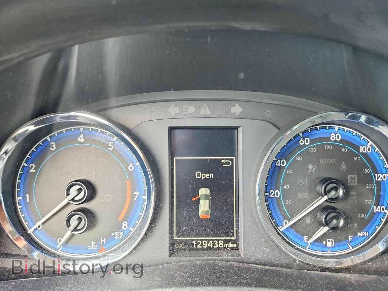 2018 TOYOTA COROLLA - VIN: 2T1BURHEXJC007563 - Photo 9