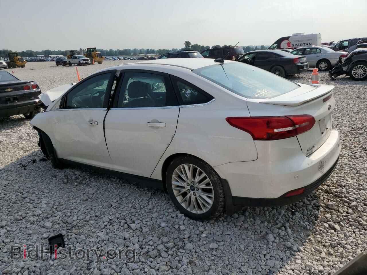 2016 FORD FOCUS - VIN: 1FADP3J29GL208570 - Photo 2