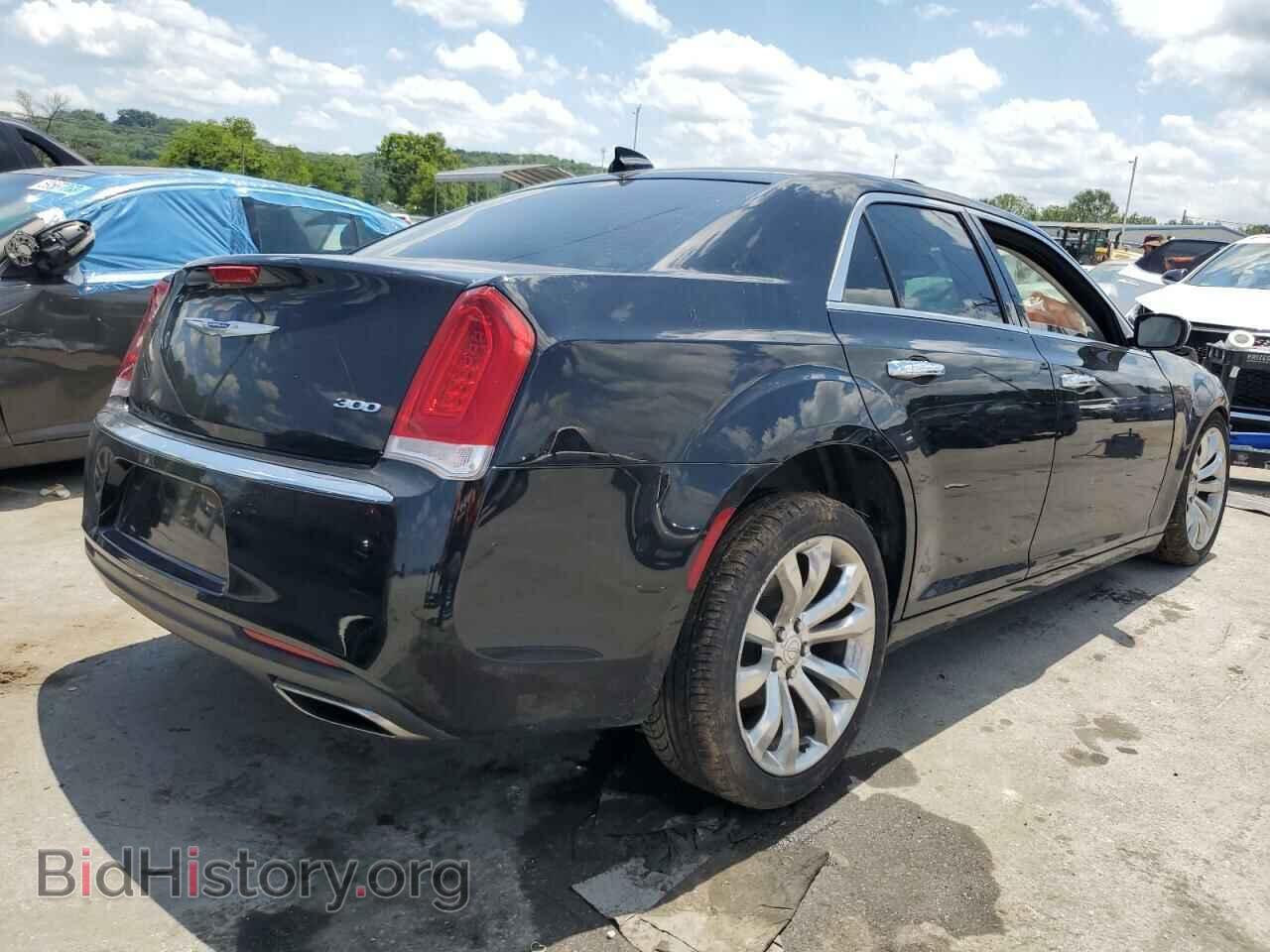 2019 CHRYSLER 300 - VIN: 2C3CCAEG2KH585747 - Фото 3