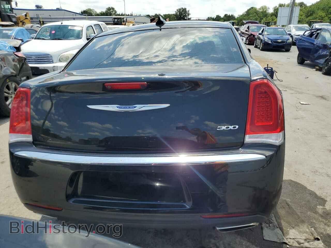 2019 CHRYSLER 300 - VIN: 2C3CCAEG2KH585747 - Фото 6