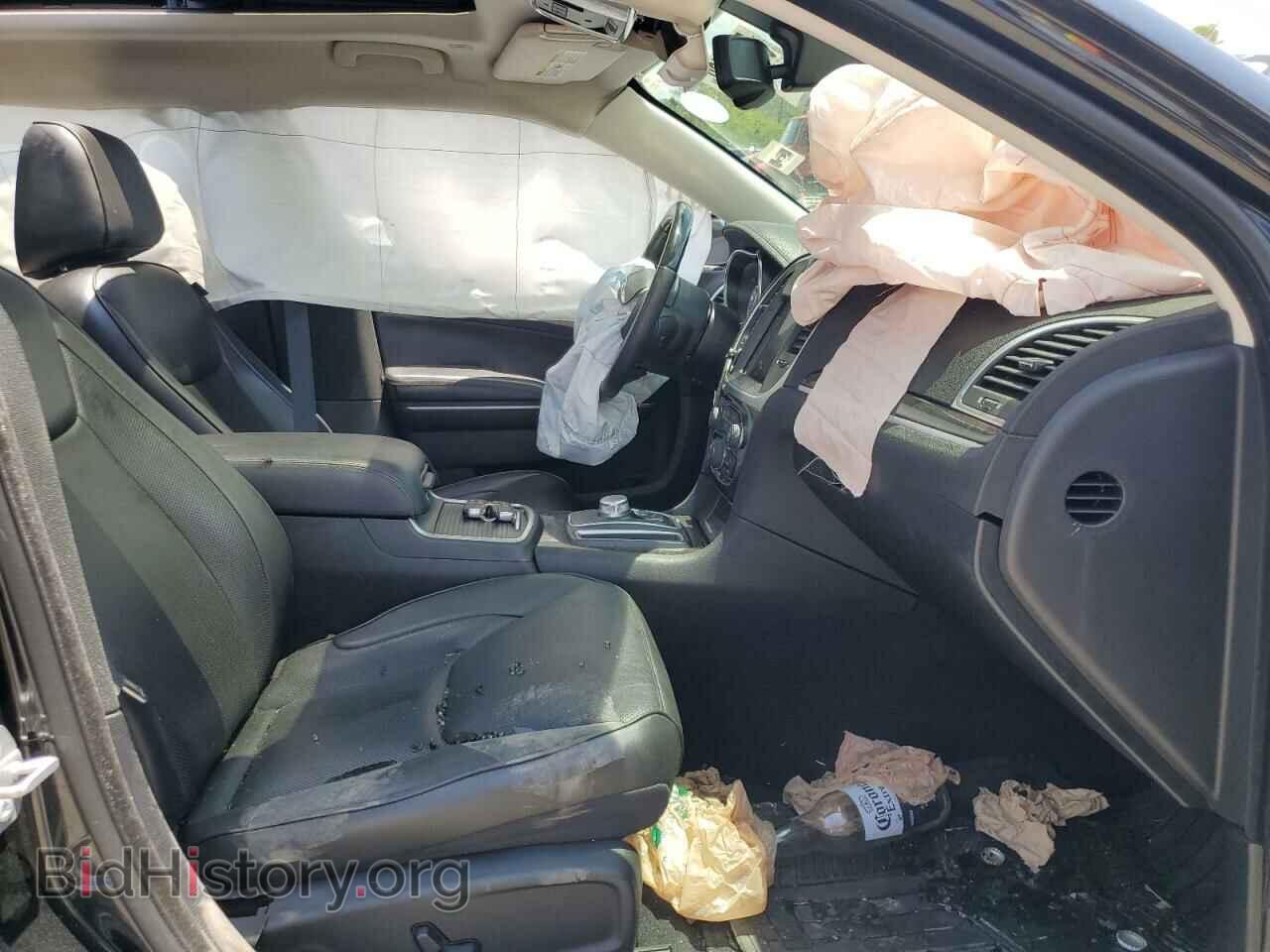 2019 CHRYSLER 300 - VIN: 2C3CCAEG2KH585747 - Фото 7