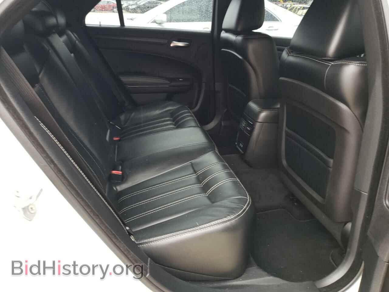 2015 CHRYSLER 300 - VIN: 2C3CCABT4FH887001 - Фото 6