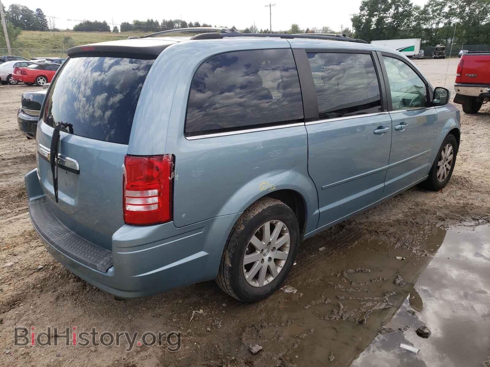 2008 CHRYSLER MINIVAN - VIN: 2A8HR54P08R732863 - Фото 4