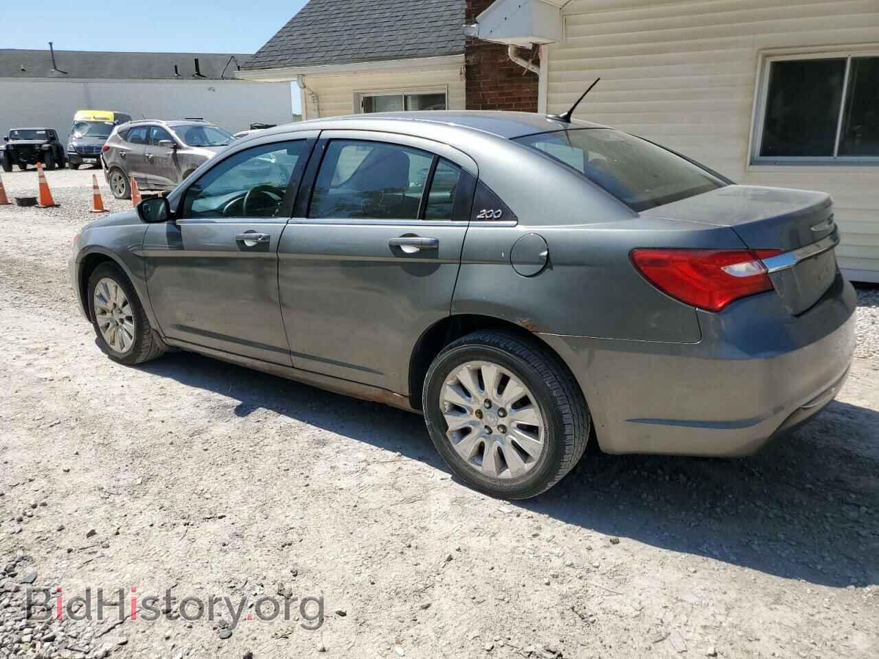 2012 CHRYSLER 200 - VIN: 1C3CCBAB0CN130419 - Фото 2