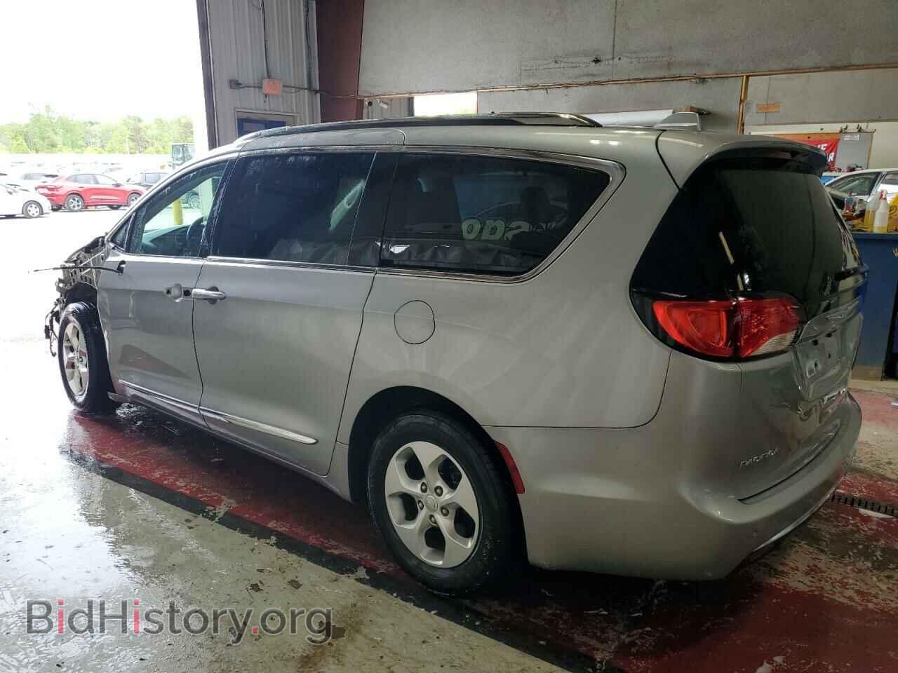 2017 CHRYSLER PACIFICA - VIN: 2C4RC1EGXHR727318 - Photo 2