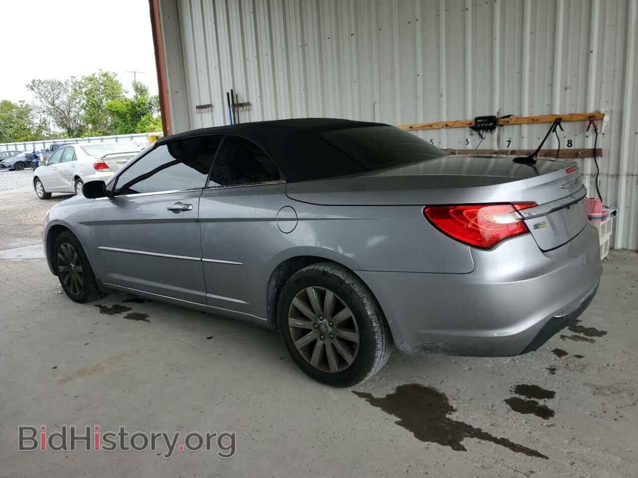 2013 CHRYSLER 200 - VIN: 1C3BCBEGXDN623527 - Фото 2