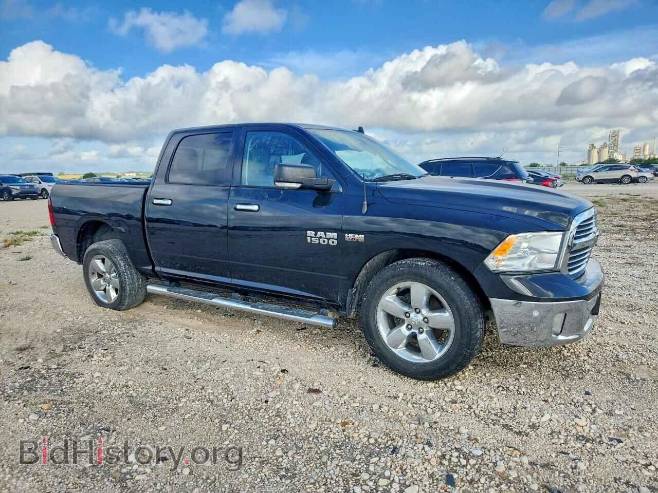 2017 RAM 1500 - VIN: 3C6RR6LT0HG504696 - Photo 4