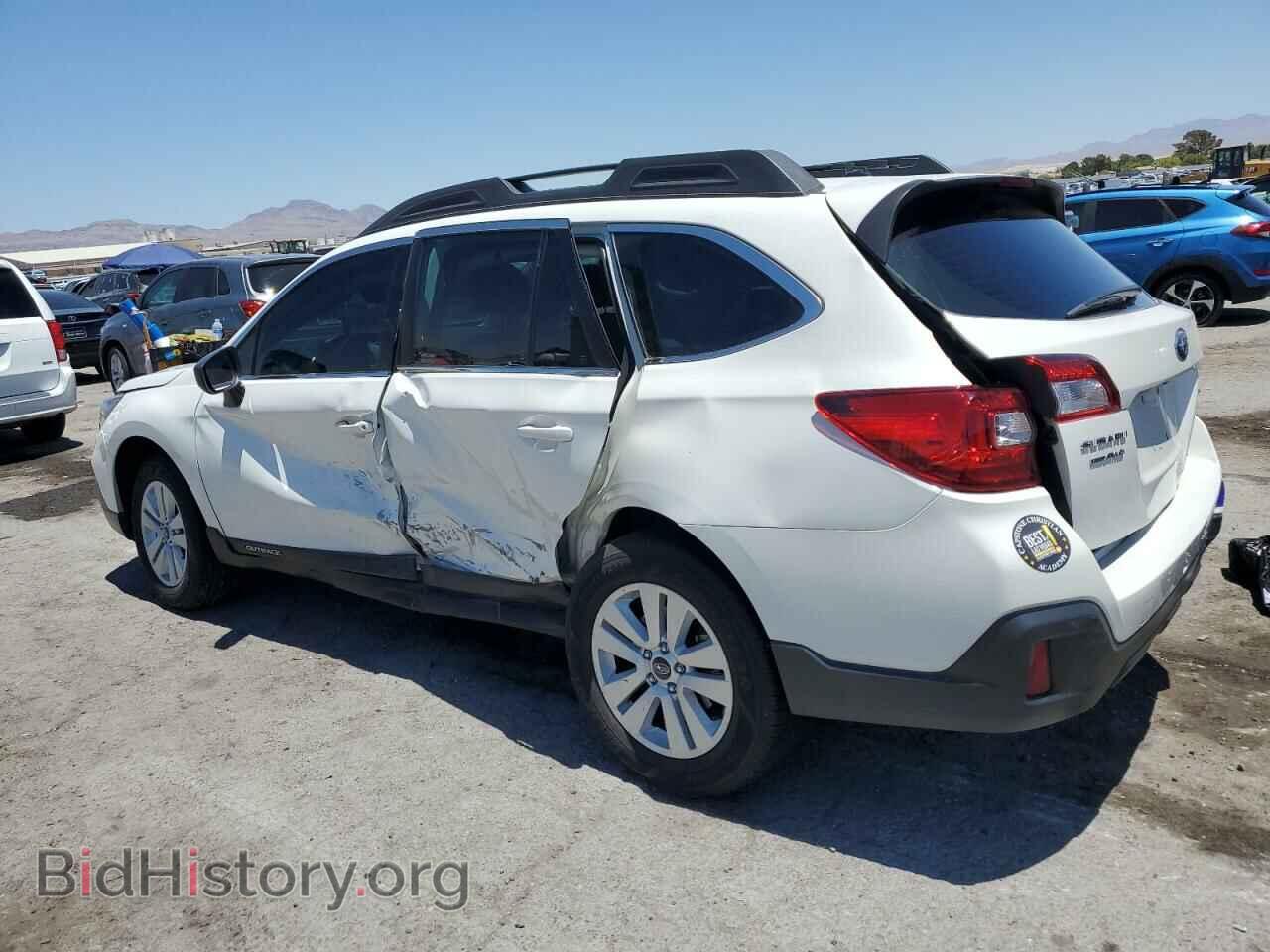 2019 SUBARU OUTBACK - VIN: 4S4BSABC8K3344656 - Фото 2