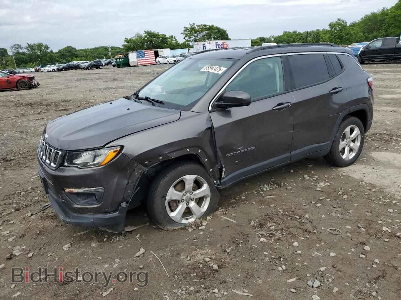 Фотография 3C4NJDBB7JT481197 - JEEP COMPASS 2018