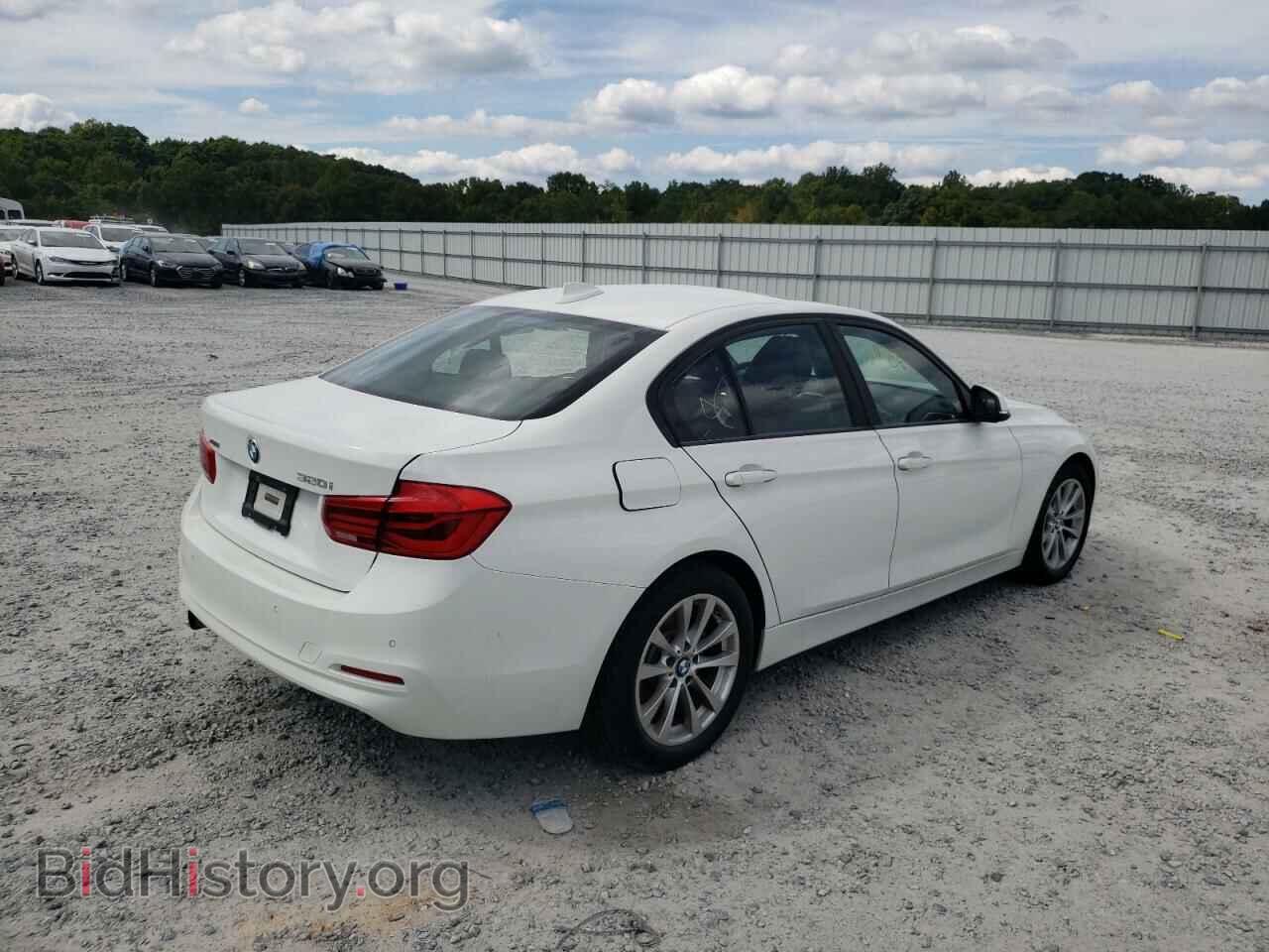 2016 BMW 3 SERIES - VIN: WBA8E5G52GNT93576 - Фото 4