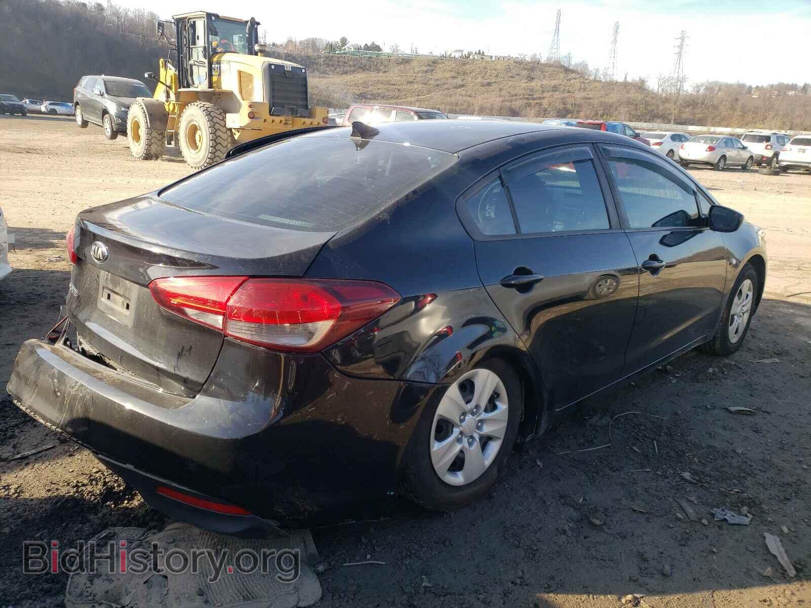 2017 KIA FORTE - VIN: 3KPFK4A74HE129062 - Фото 4
