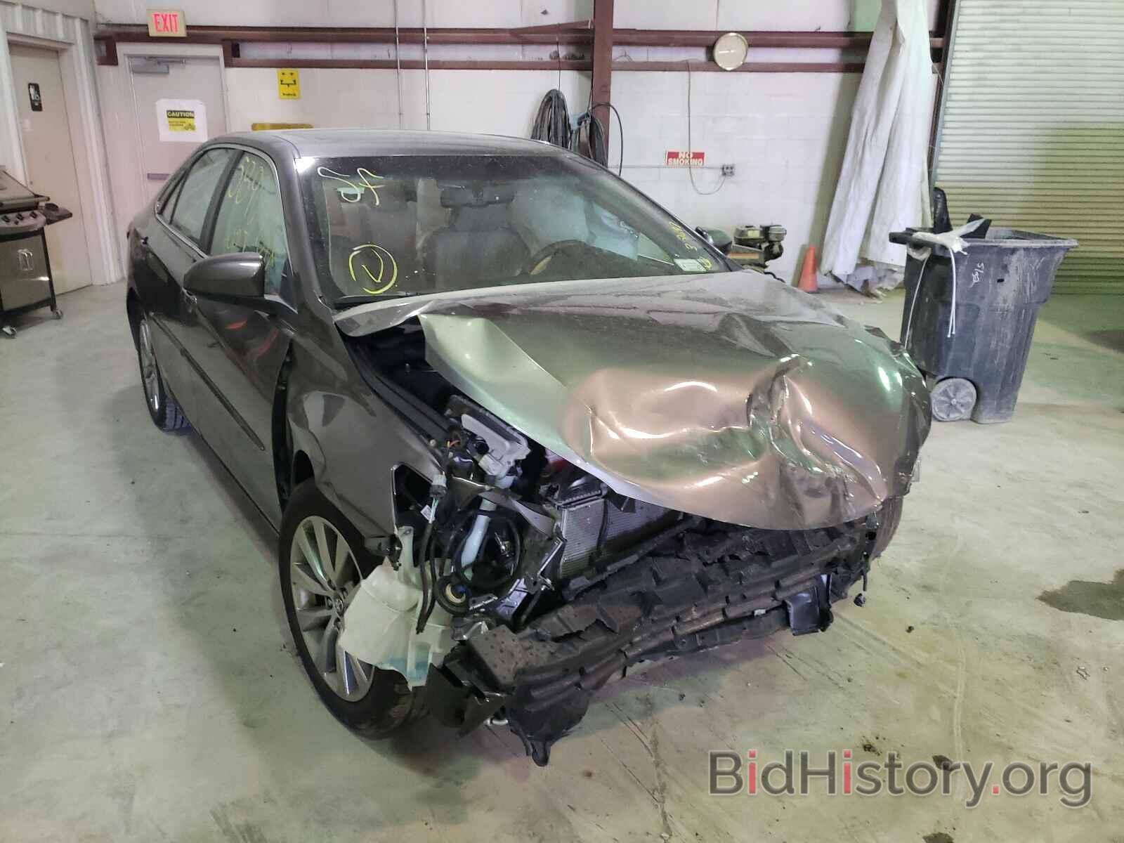 Photo 4T1BF1FK5HU725860 - TOYOTA CAMRY 2017