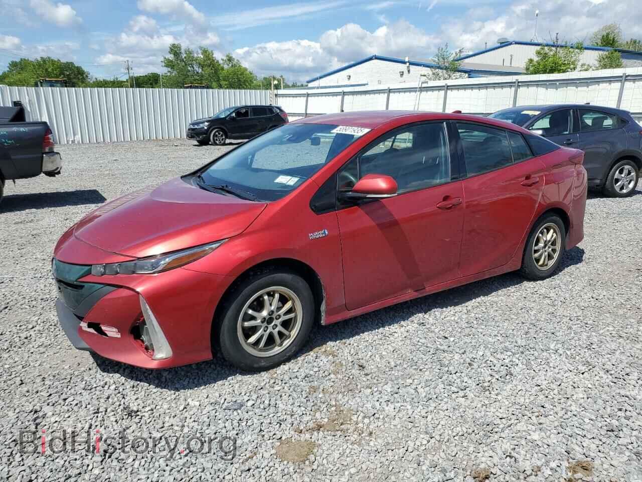 Фотография JTDKARFP2H3054313 - TOYOTA PRIUS 2017