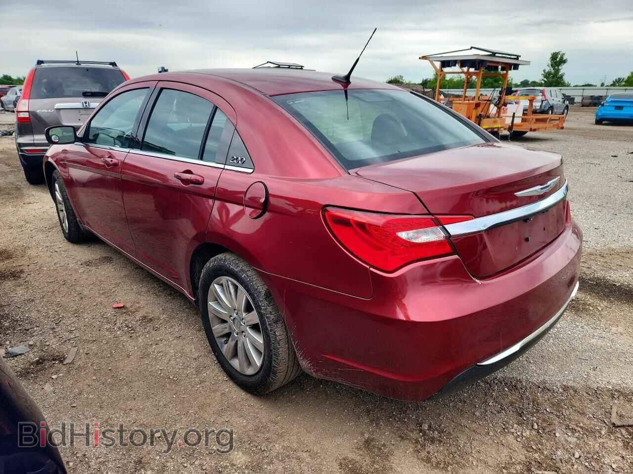 2011 CHRYSLER 200 - VIN: 1C3BC1FB3BN504499 - Фото 2