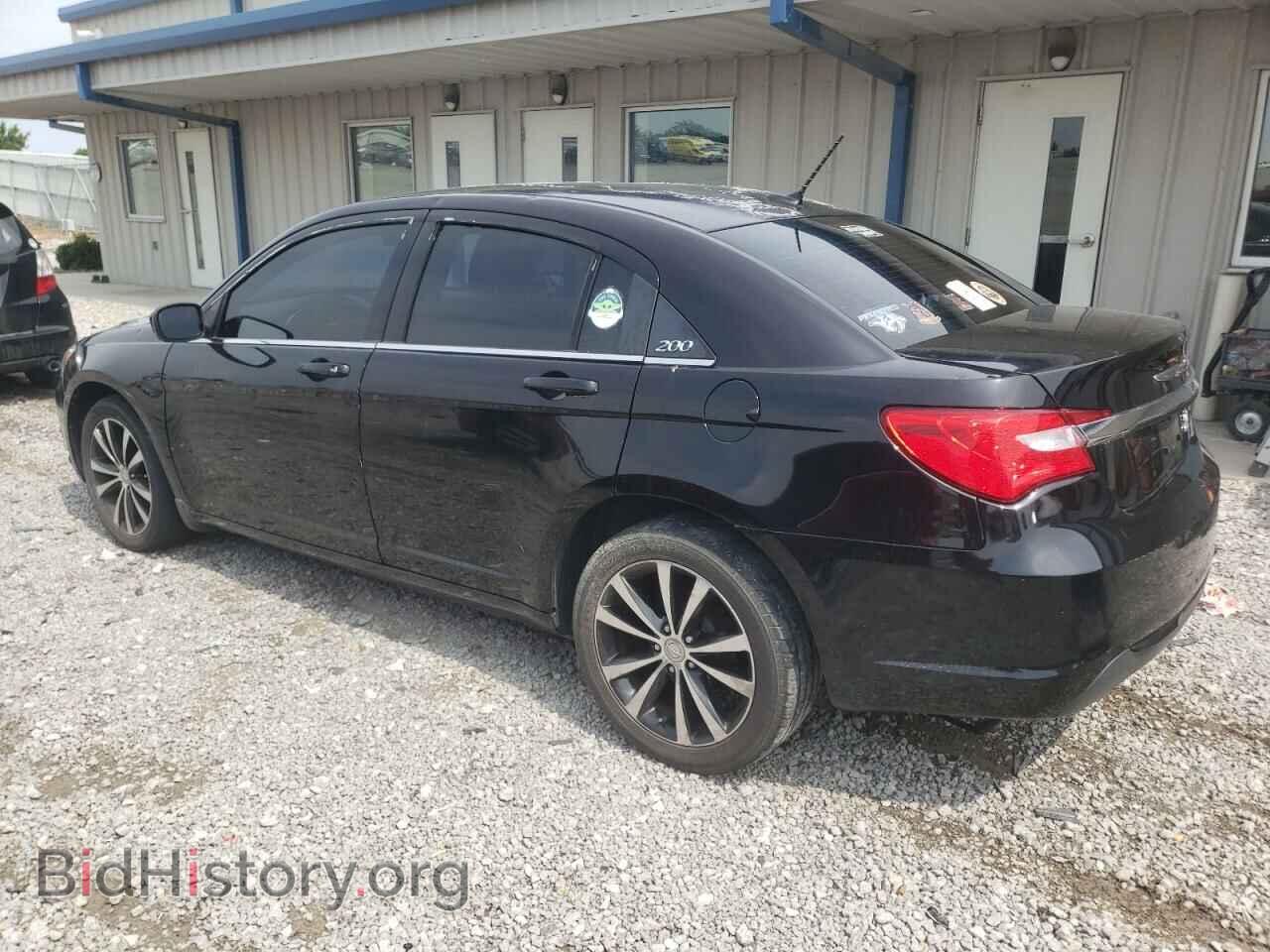 2013 CHRYSLER 200 - VIN: 1C3CCBBB1DN570052 - Фото 2