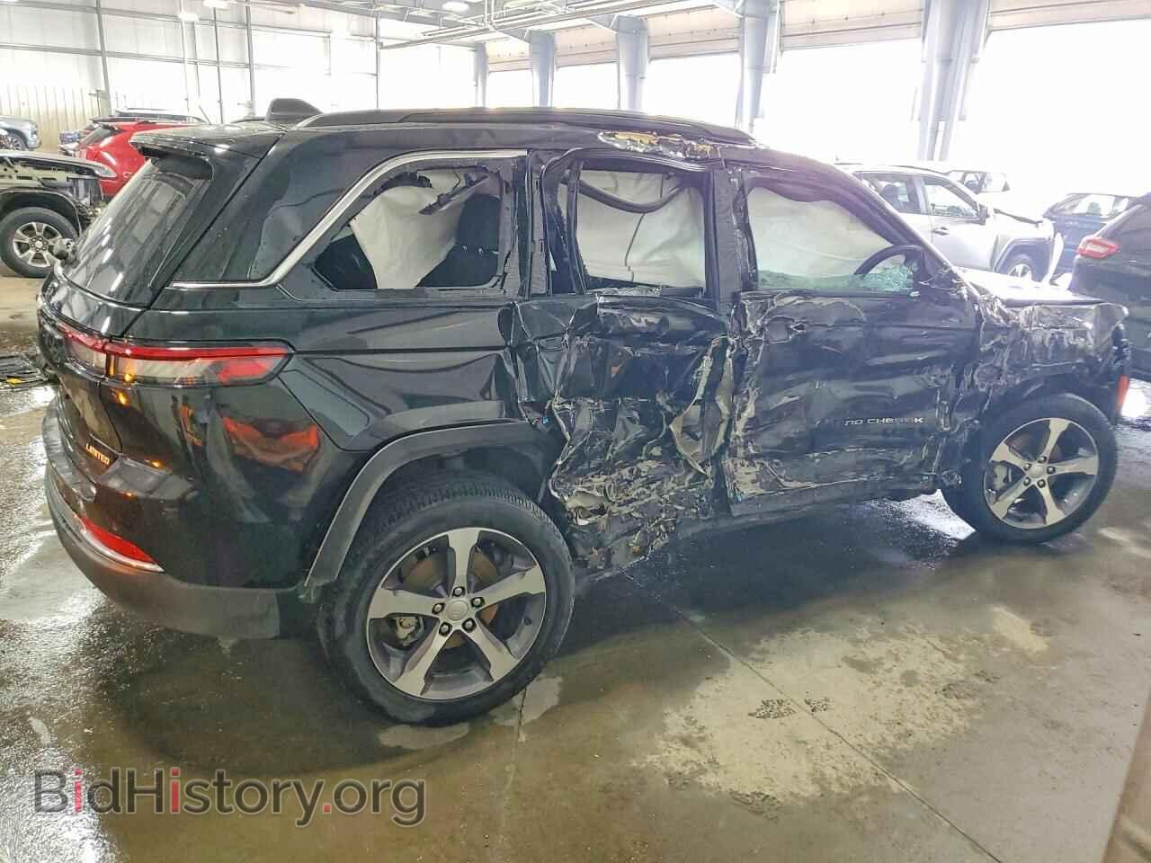 2024 JEEP CHEROKEE - VIN: 1C4RJHBGXRC210923 - Фото 3