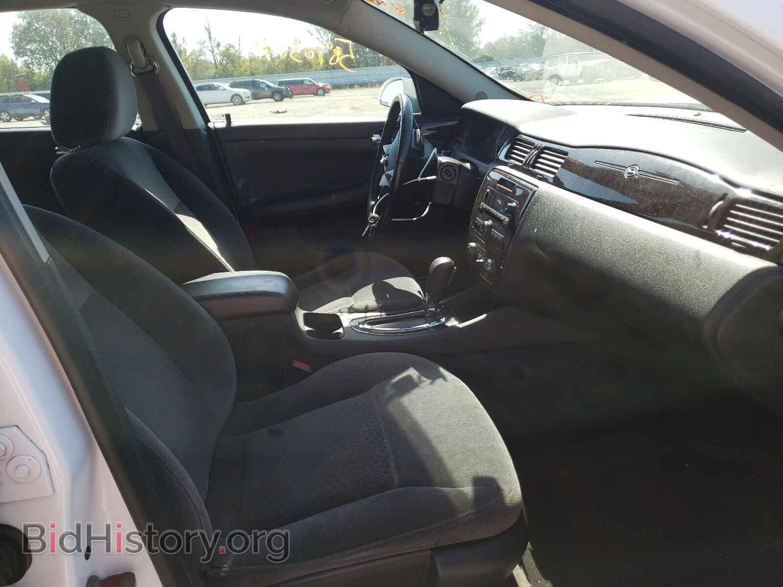 2012 CHEVROLET IMPALA - VIN: 2G1WB5E37C1186724 - Фото 5