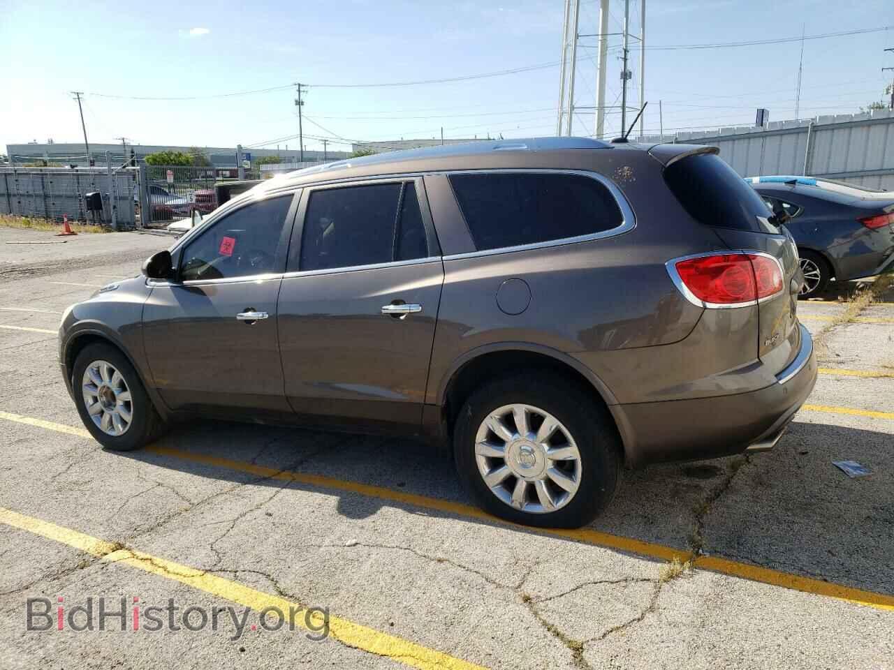 2011 BUICK ENCLAVE - VIN: 5GAKVCEDXBJ143334 - Фото 2