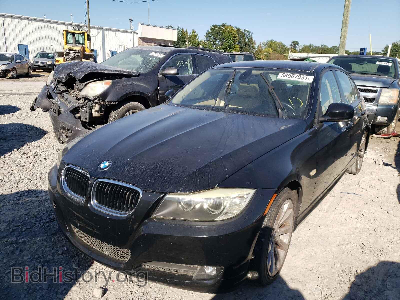 2009 BMW 3 SERIES - VIN: WBAPH73509A173724 - Фото 2