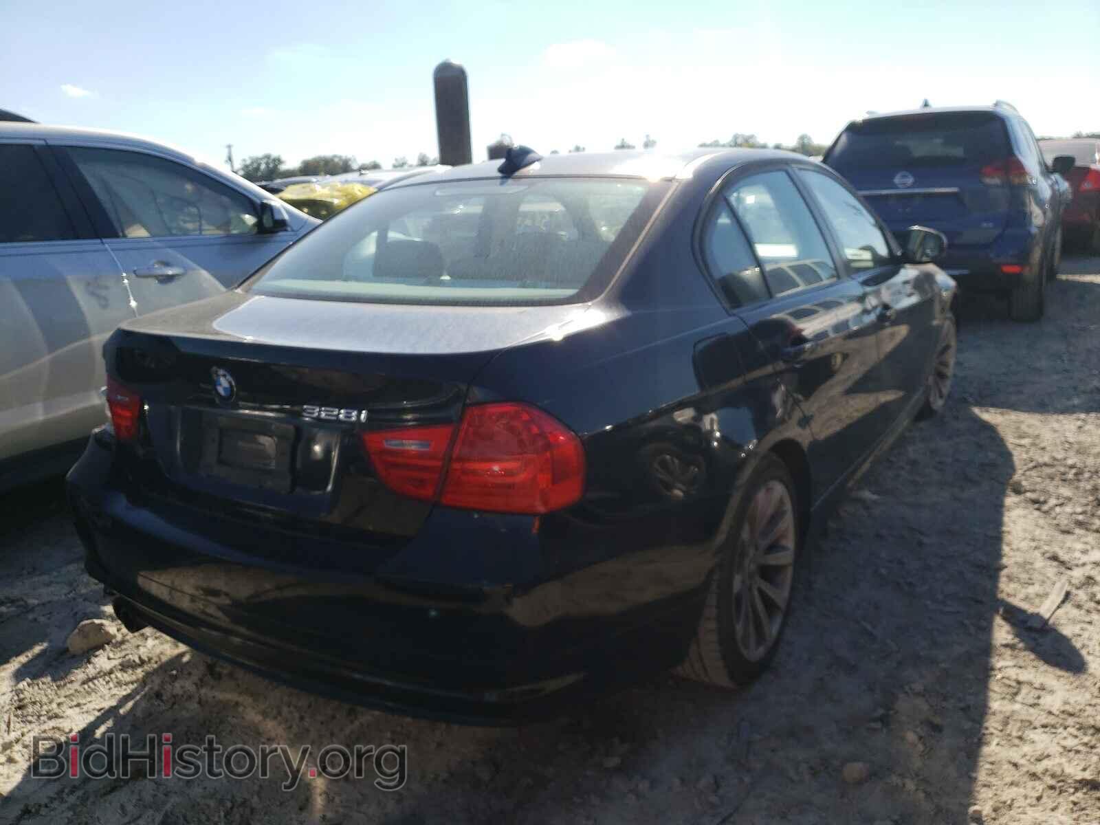 2009 BMW 3 SERIES - VIN: WBAPH73509A173724 - Фото 4