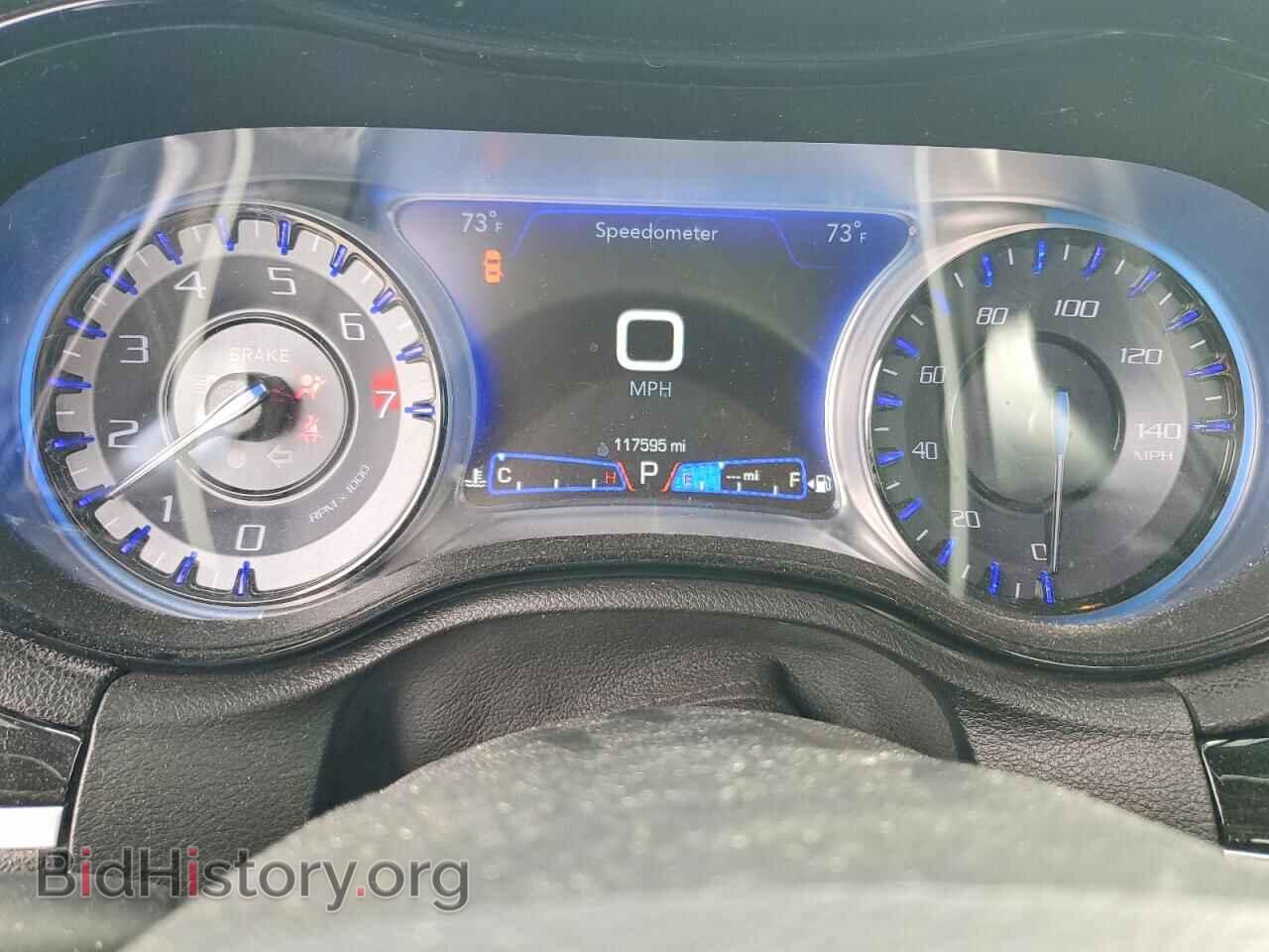 2019 CHRYSLER 300 - VIN: 2C3CCAGG2KH610658 - Фото 9