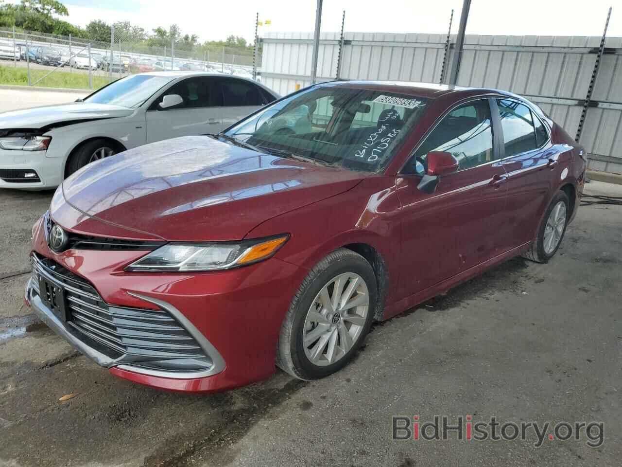 Photo 4T1C11AK7NU070588 - TOYOTA CAMRY 2022