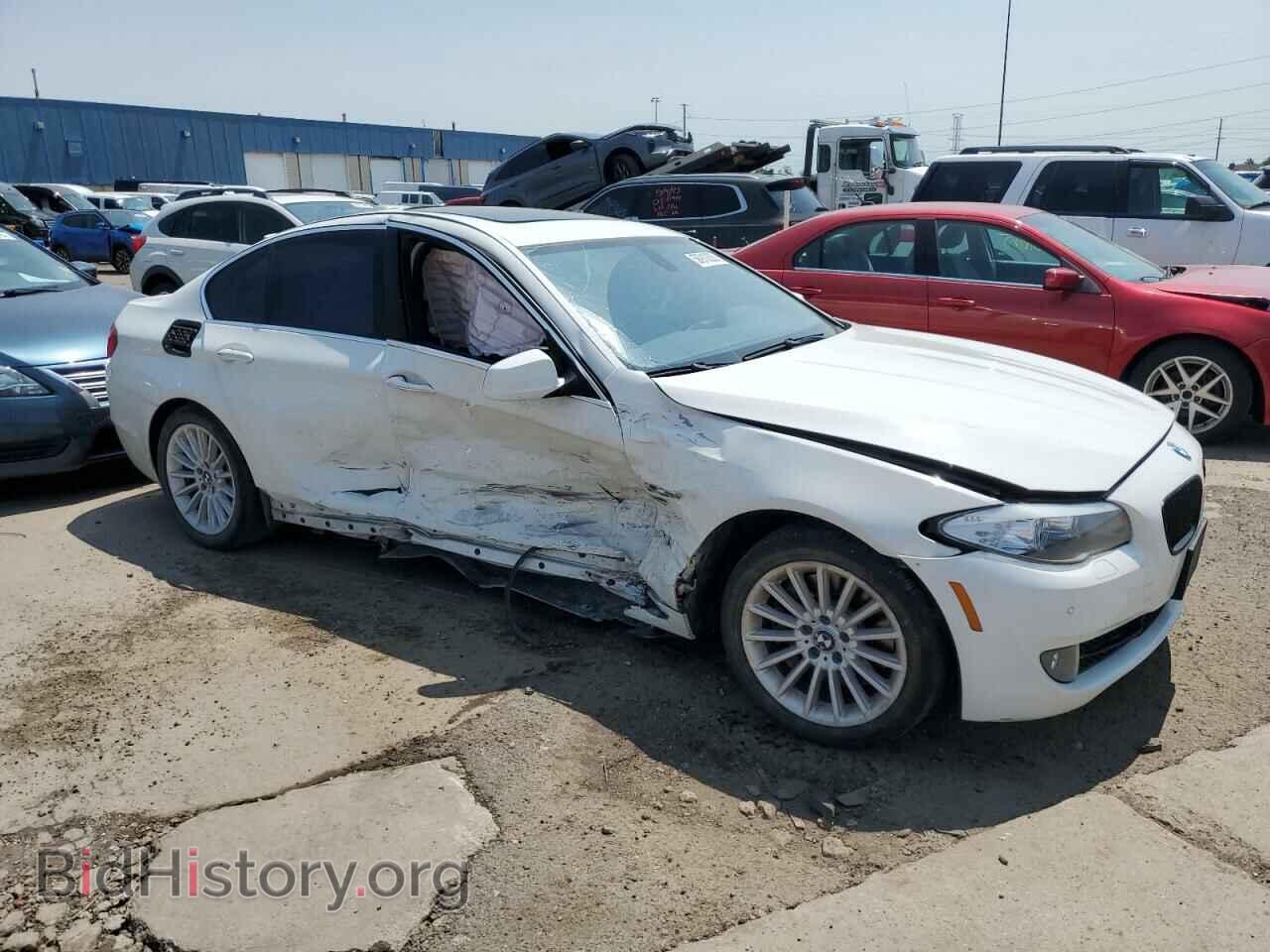 2011 BMW 5 SERIES - VIN: WBAFU7C55BC874843 - Фото 4