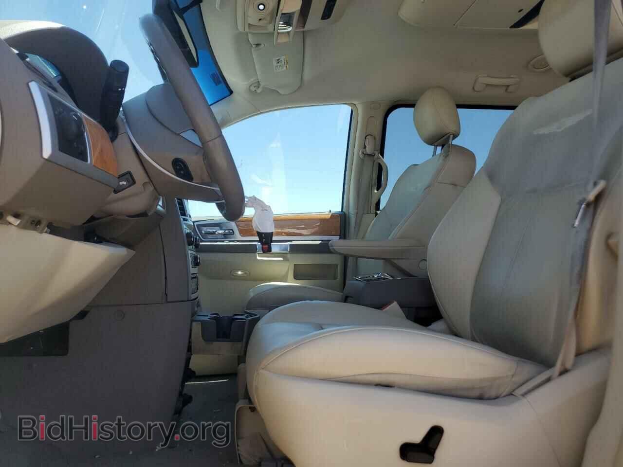 2008 CHRYSLER MINIVAN - VIN: 2A8HR64X68R689653 - Фото 7