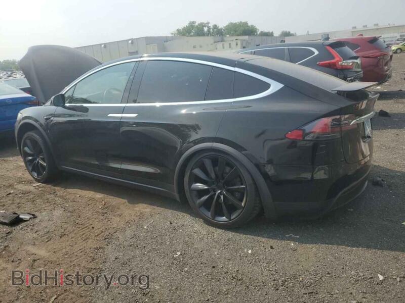 2019 Tesla MODEL X (VIN 5YJXCAE22KF192032) — фото 2 из 12