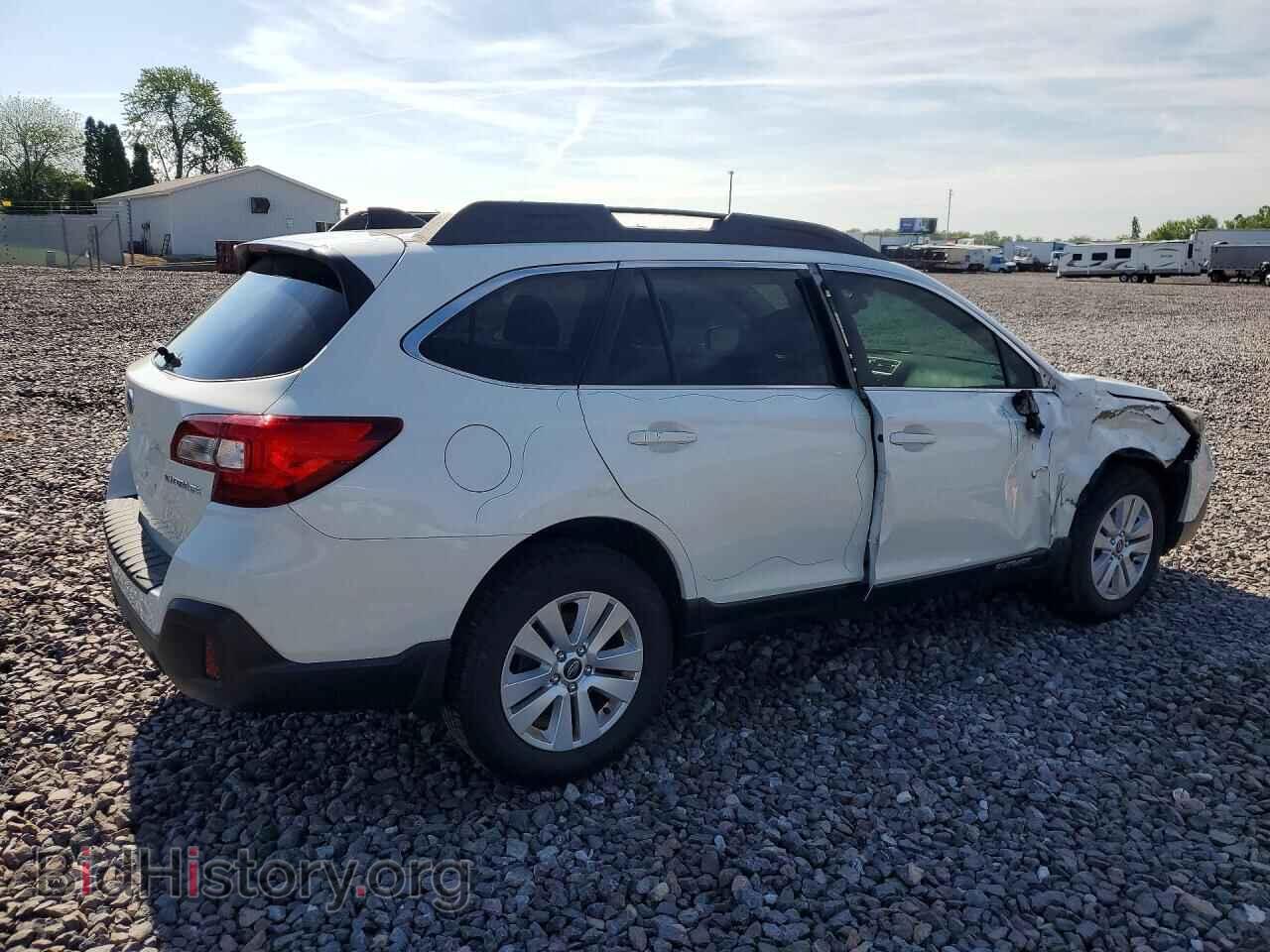 2018 SUBARU OUTBACK - VIN: 4S4BSAFC2J3339011 - Фото 3