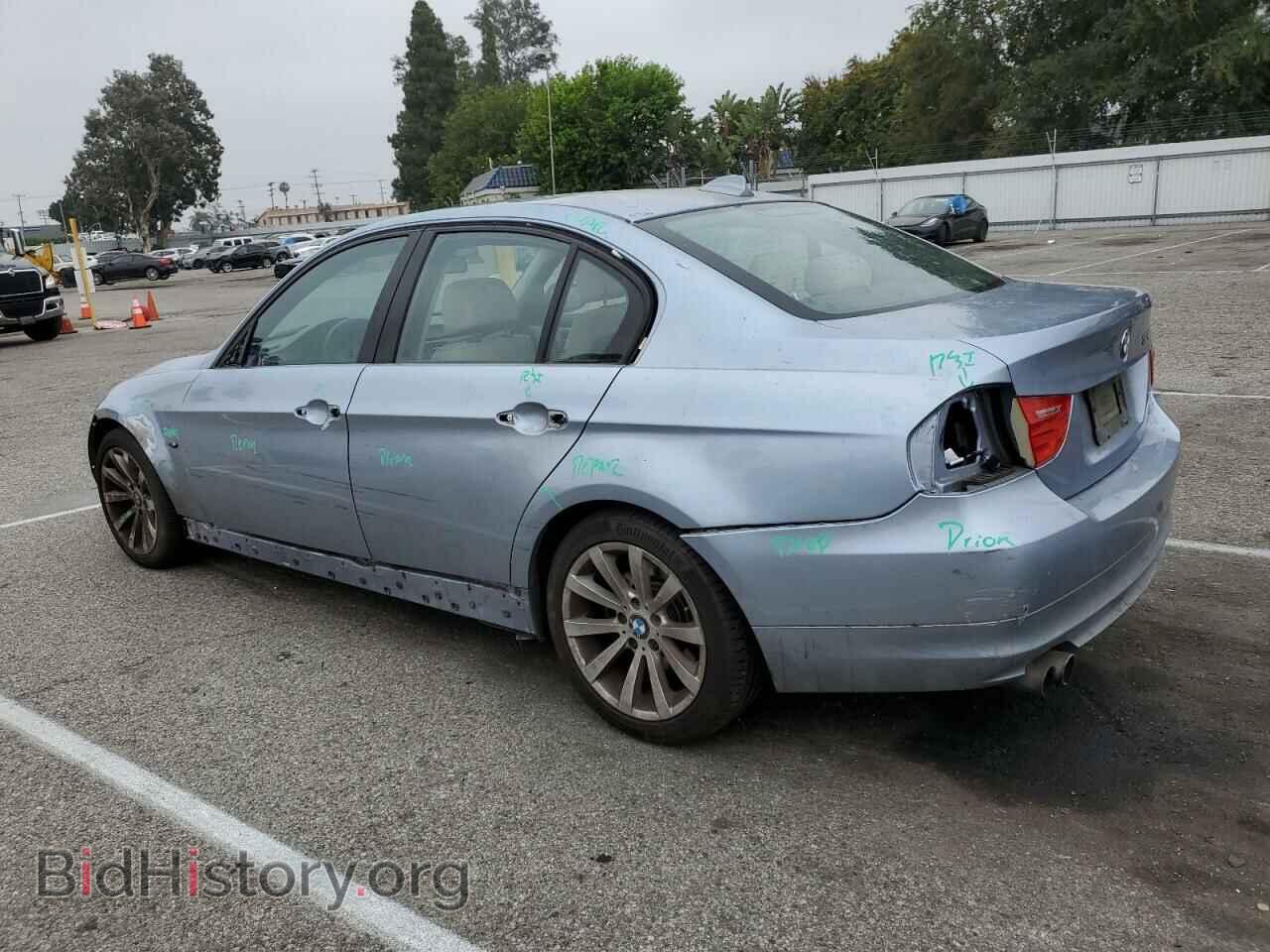 2011 BMW 3 SERIES - VIN: WBAPH5C51BA447278 - Фото 2