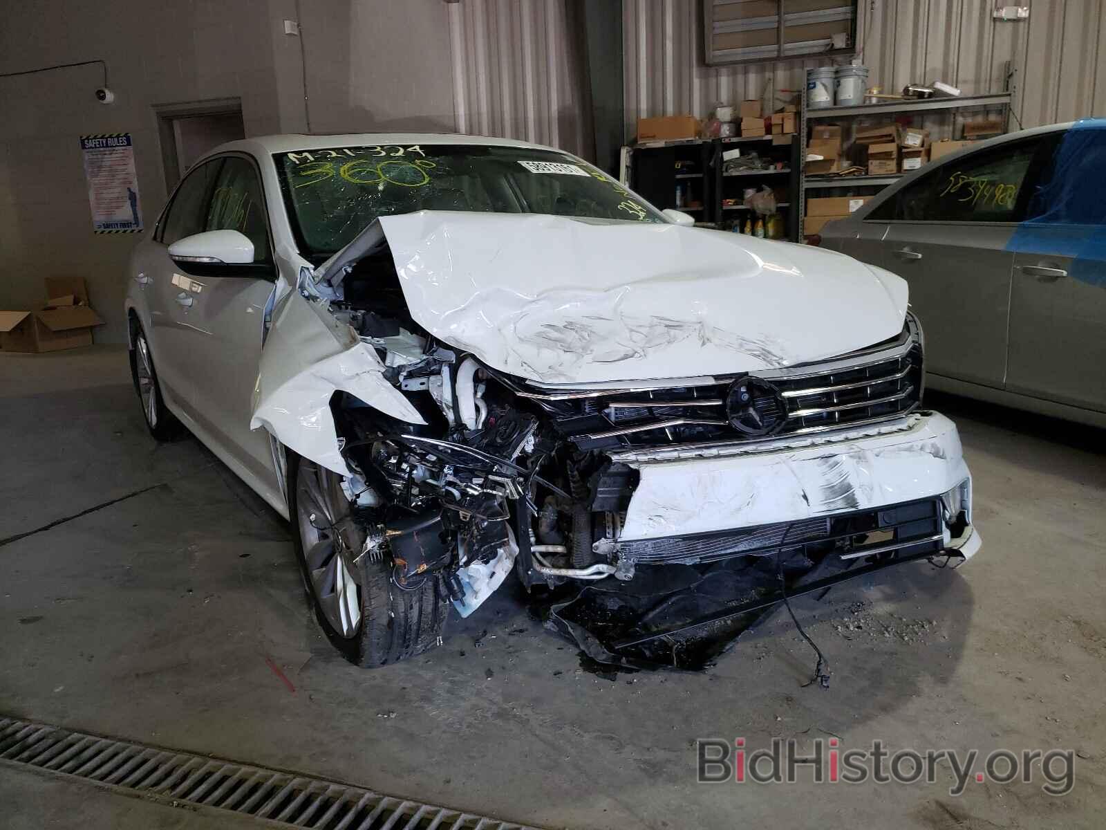 Photo 1VWBA7A38JC008285 - VOLKSWAGEN PASSAT 2018