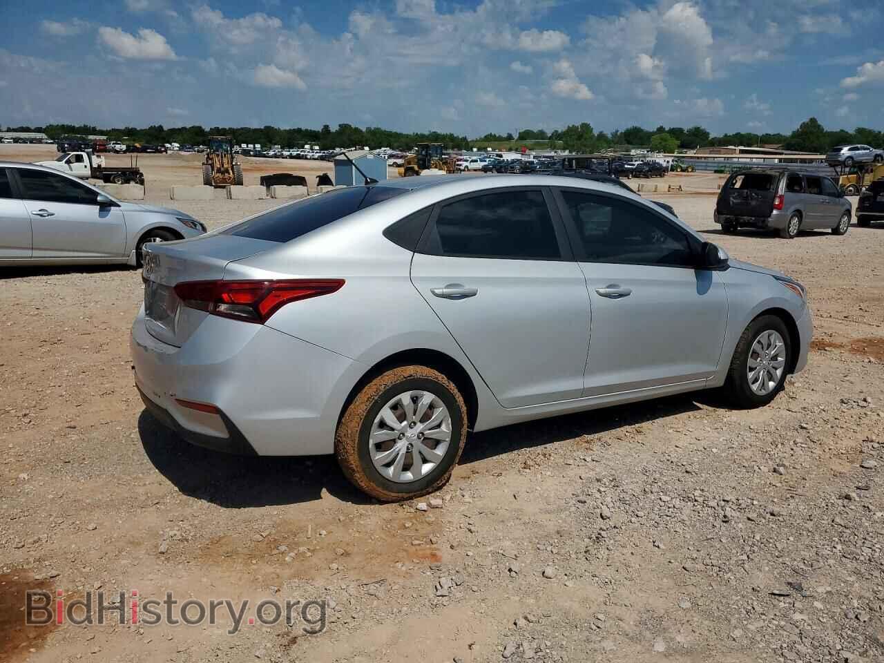 2019 HYUNDAI ACCENT - VIN: 3KPC24A35KE077500 - Фото 3