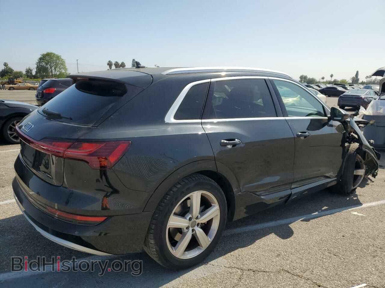 2019 AUDI E-TRON - VIN: WA1LAAGE0KB023538 - Фото 3