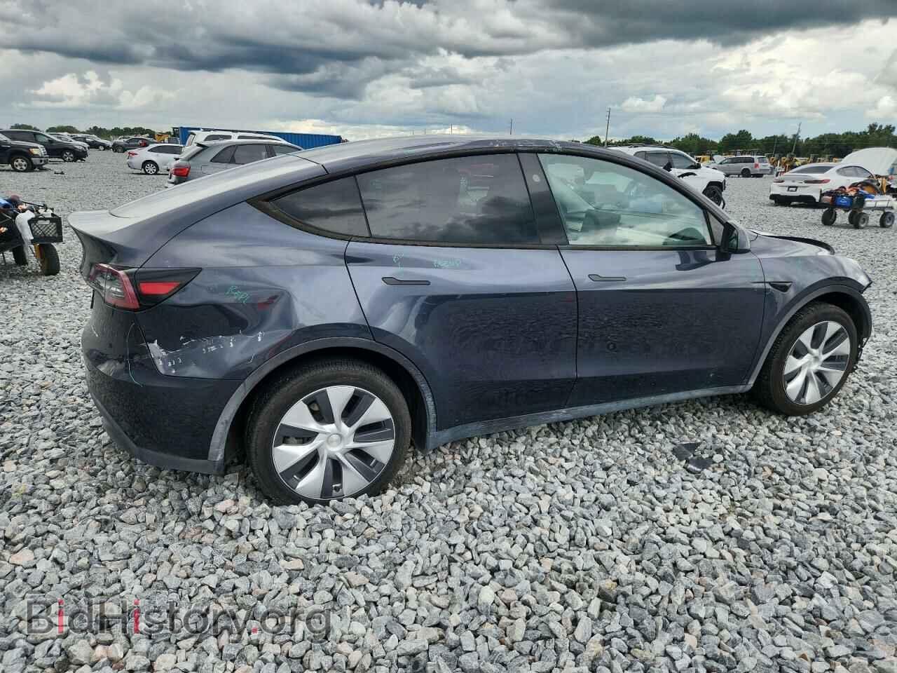2024 TESLA MODEL Y - VIN: 7SAYGDEE9RA255688 - Фото 3