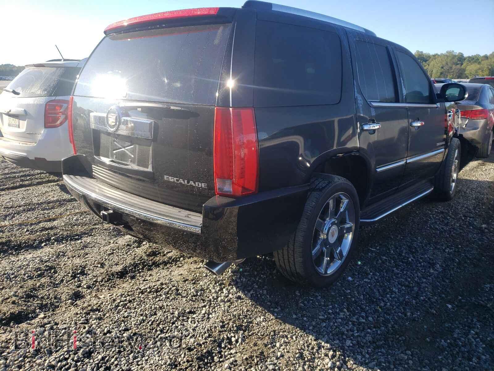2013 CADILLAC ESCALADE - VIN: 1GYS4BEF5DR140322 - Фото 4
