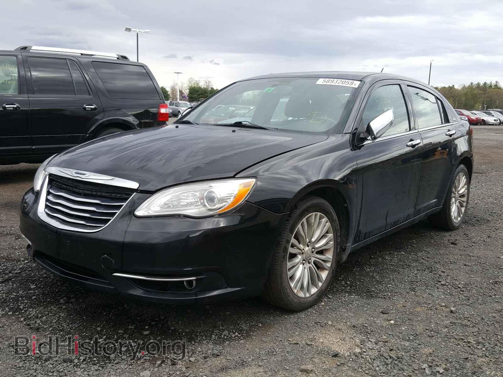 2012 CHRYSLER 200 - VIN: 1C3CCBCG7CN106840 - Фото 2