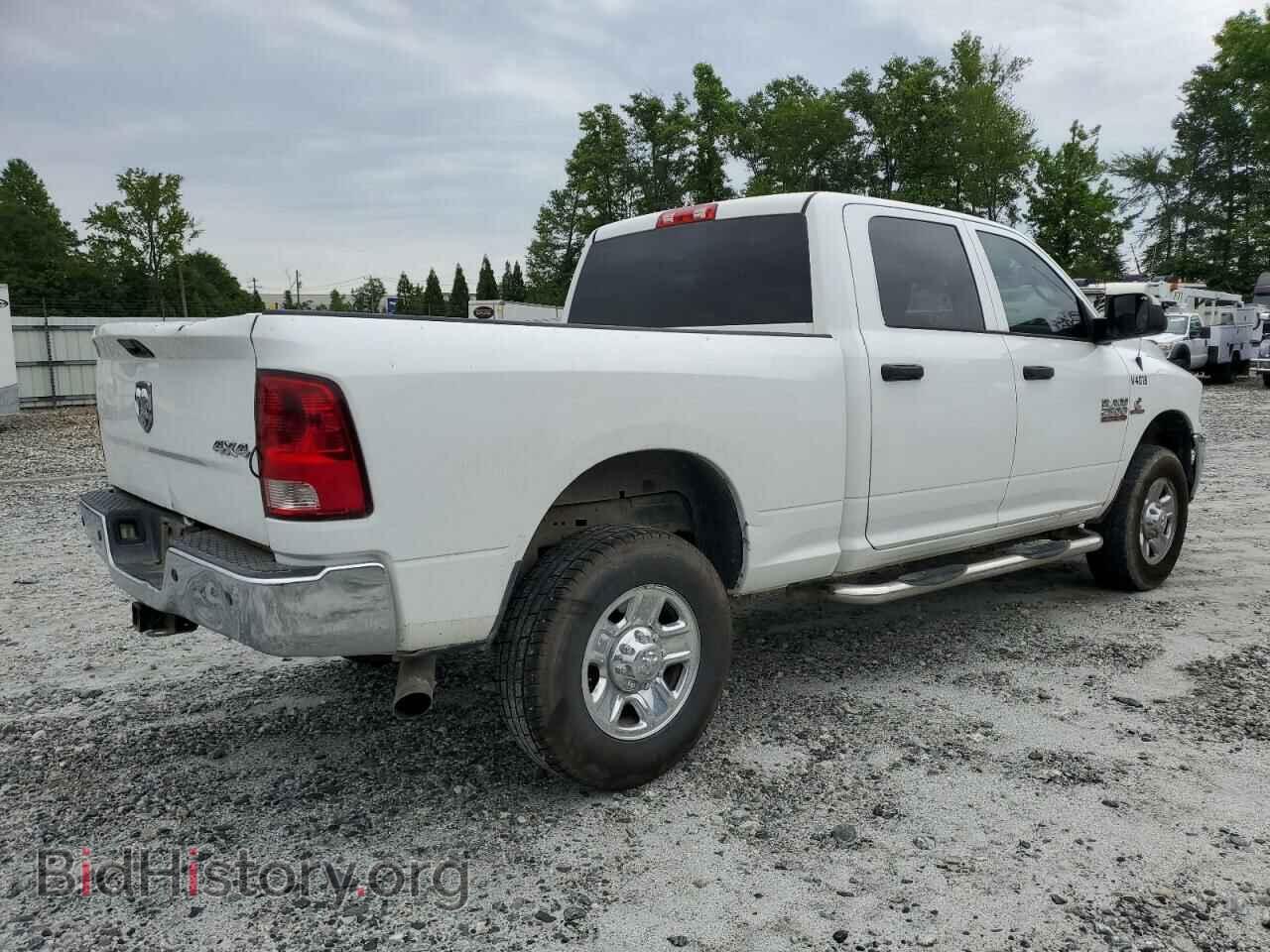 2015 RAM All Models - VIN: 3C6UR5CL0FG552989 - Photo 3