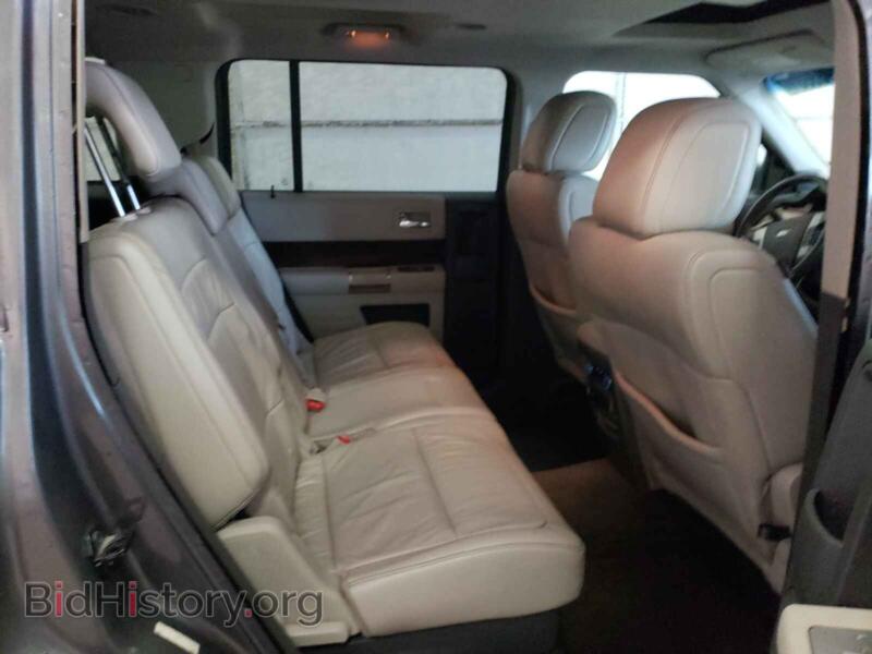 2010 Ford FLEX (VIN 2FMGK5CC0ABA24841) — photo 6 of 10