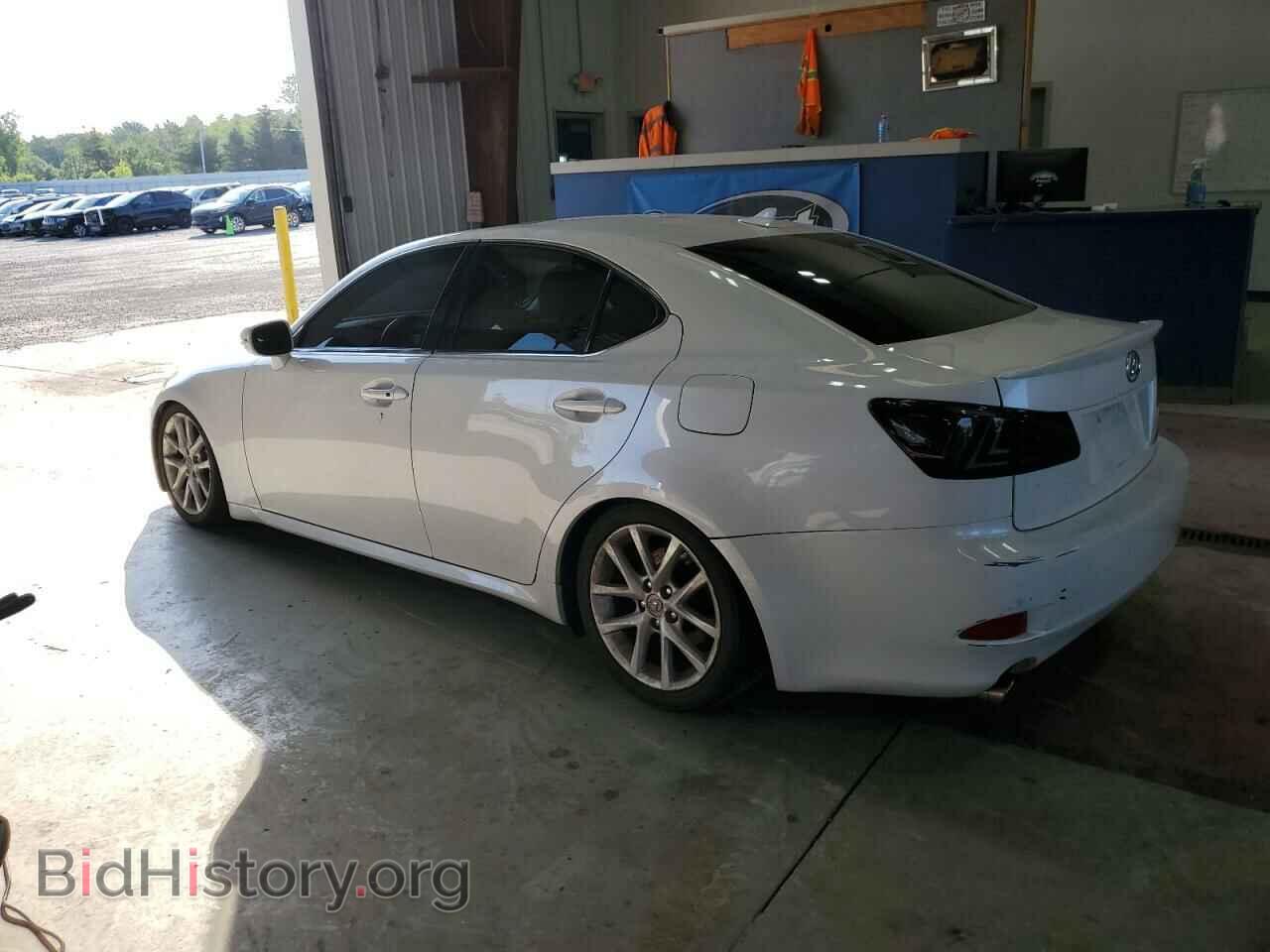 2011 LEXUS IS - VIN: JTHCF5C29B5050325 - Photo 2