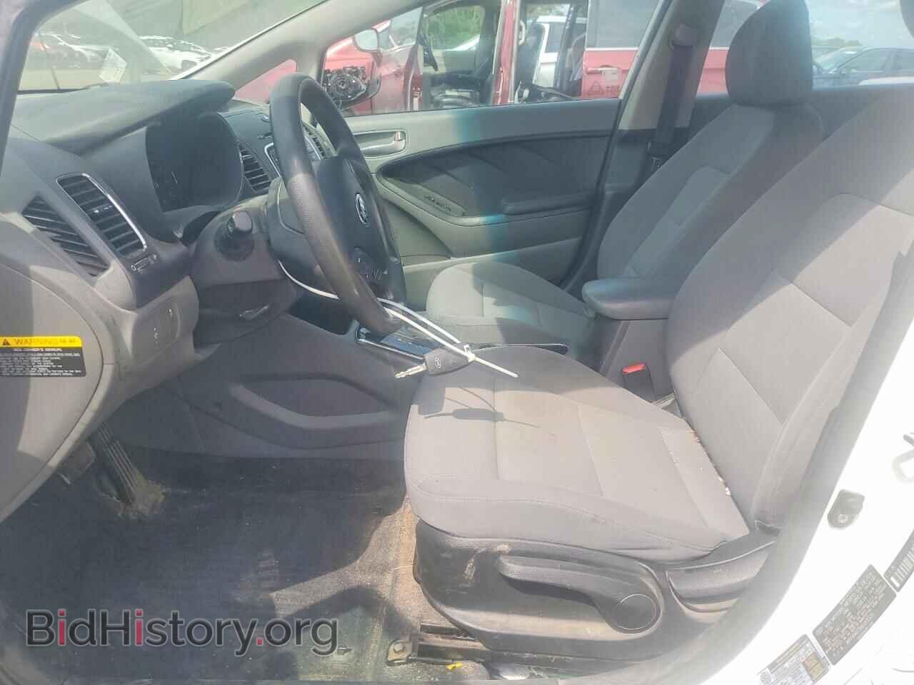2017 KIA FORTE - VIN: 3KPFK4A73HE093509 - Фото 8